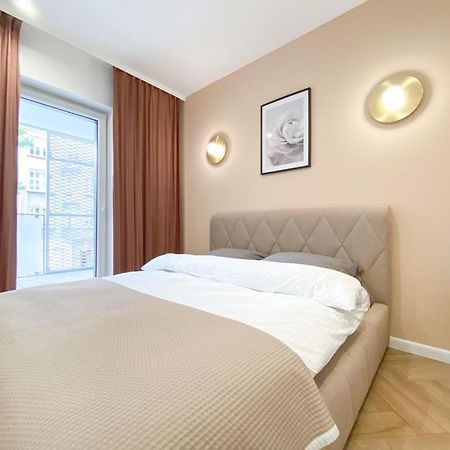 Apartament Family Zwierzyniecka Познань Экстерьер фото